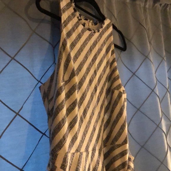 Tweed Asymmetrical fit and flare dress - Picture 5 of 8